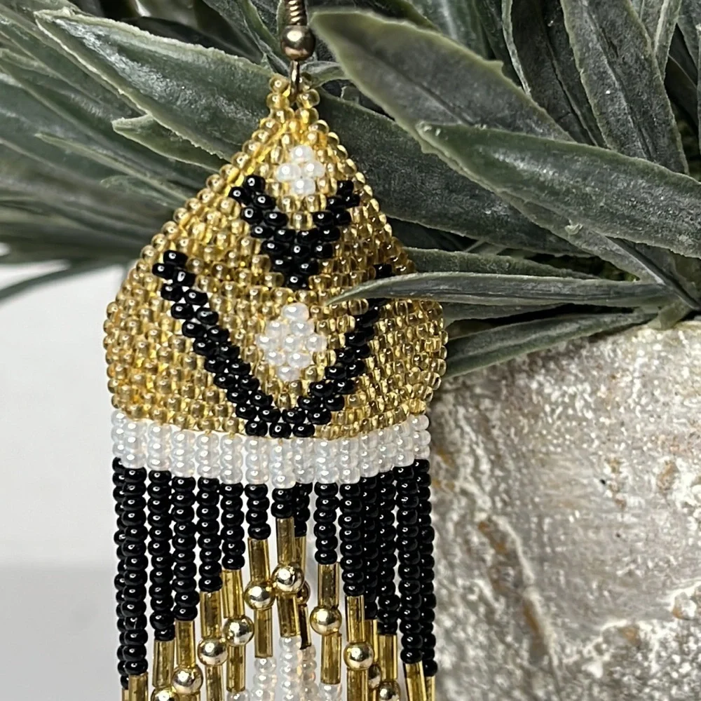 Gorgeous Seed Bead Native American Style Earrings Gold Black‎ White Geometric